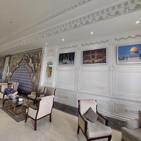 Grand Qin Hotel Banjarbaru Exteriör bild