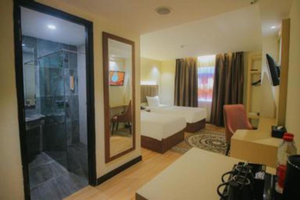 Grand Qin Hotel Banjarbaru Exteriör bild